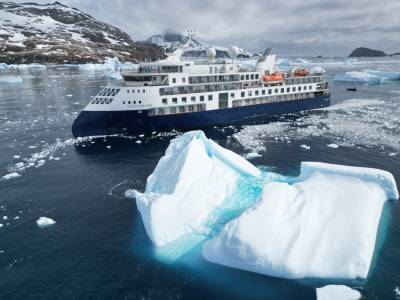 Ocean_Explorer_-_Exterior_original