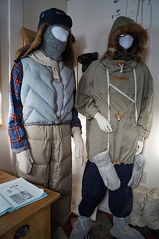 Die Kleidung von damals zeigt bereits grosse Ähnlichkeit zu den heutigen Ausrüstungsgegenständen. Bild: Antarctic Heritage Trust